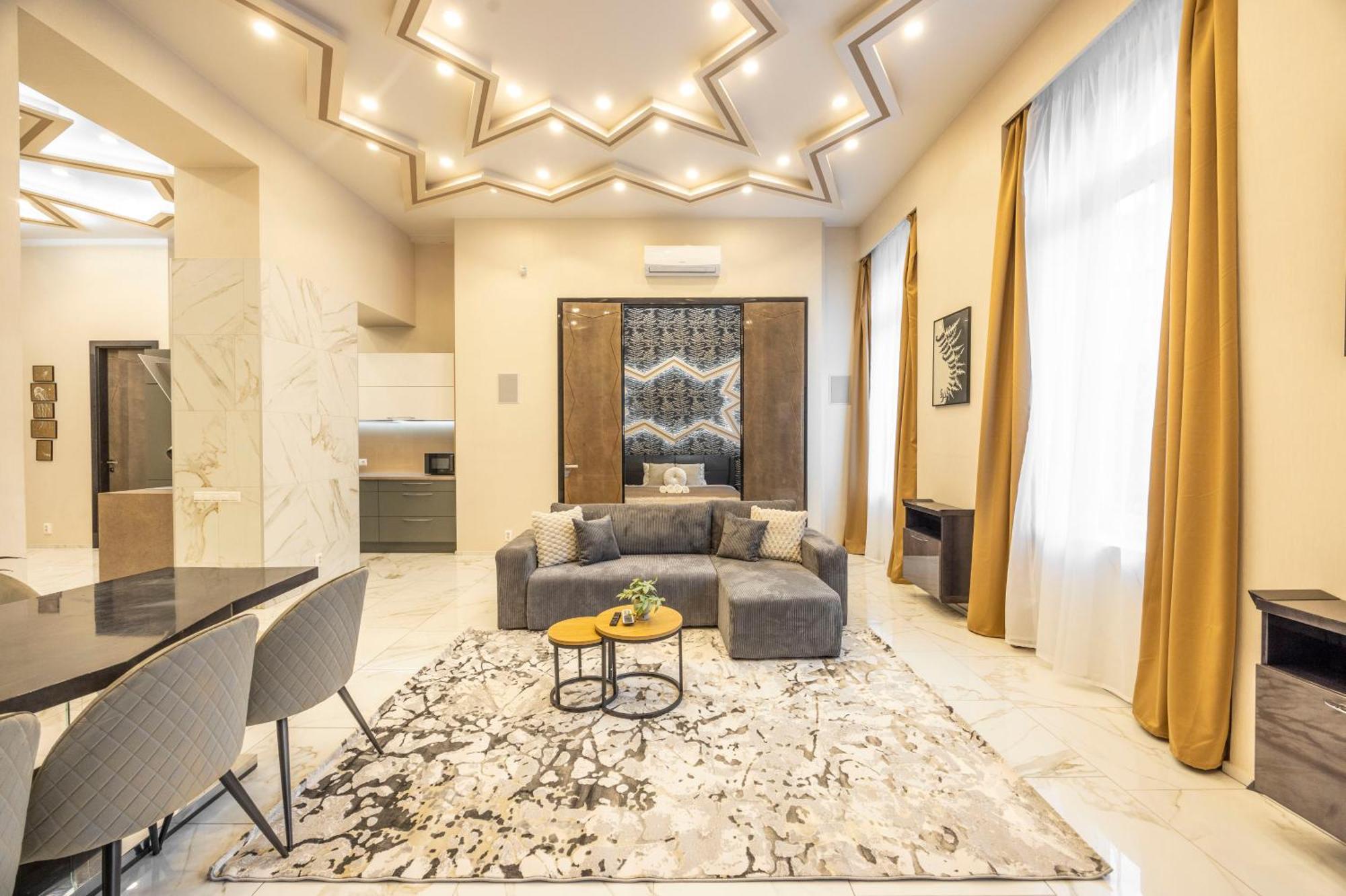 Extravagant & Modern Grand In The Center Of Appartement